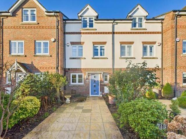 House for sale in Chichester, Littlecote