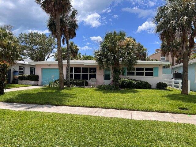 House for sale in Clearwater Beach