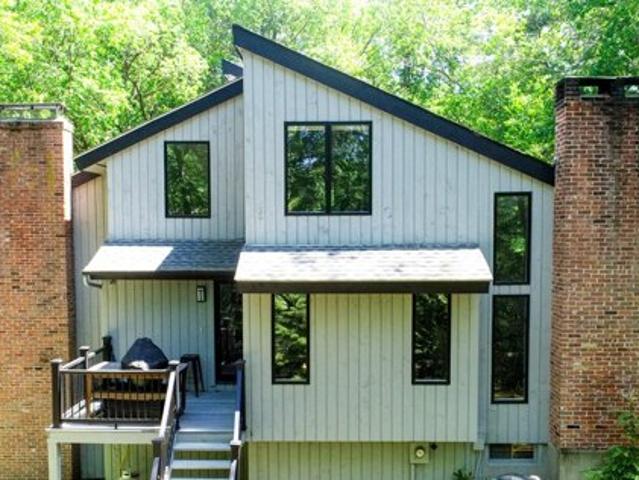 House for sale in Avon