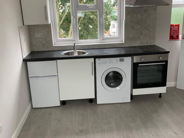 Apartment for rent in Harrow Weald, Greater London