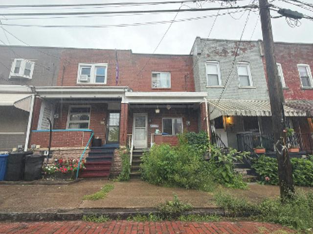 House for sale in Pittsburg, Pennsylvania