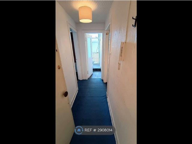 Apartment for rent in Comiston, Scotland