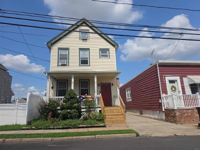 House for sale in William Dunlap Homes, Perth Amboy