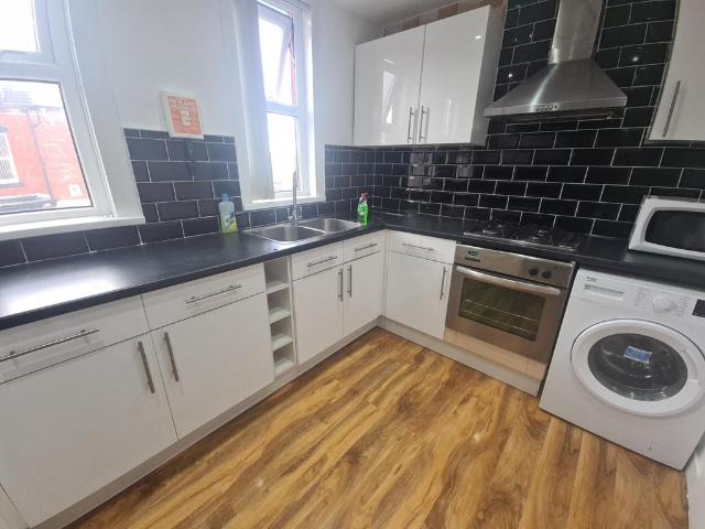 House for rent in Hyde Park, West Yorkshire
