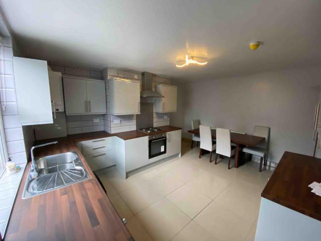 House for rent in Hyde Park, West Yorkshire