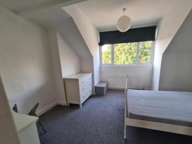 House for sale in Hyde Park, West Yorkshire