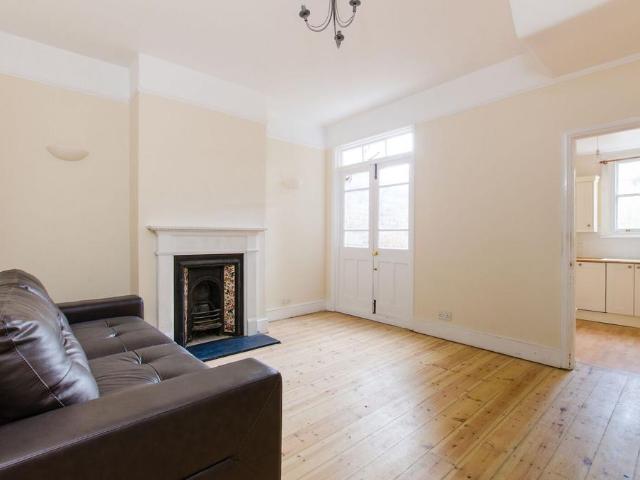 House for rent in Furzedown, Greater London