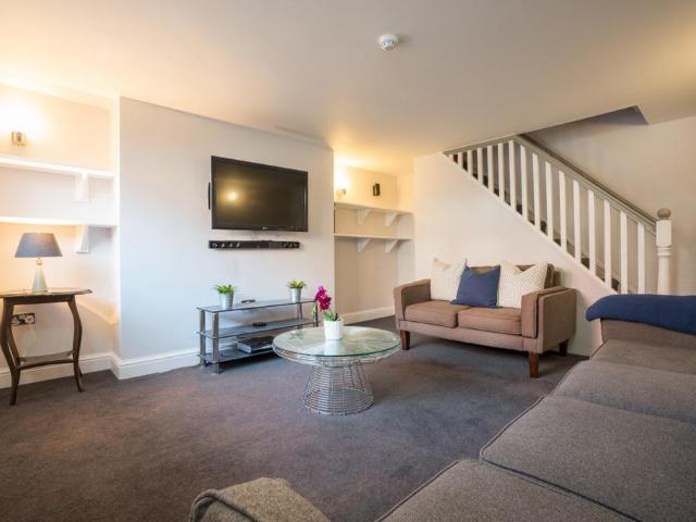 House for rent in Hyde Park, West Yorkshire