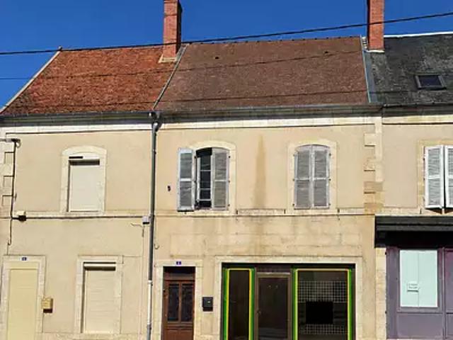Maison vente à Le Bourg, Bruère-Allichamps