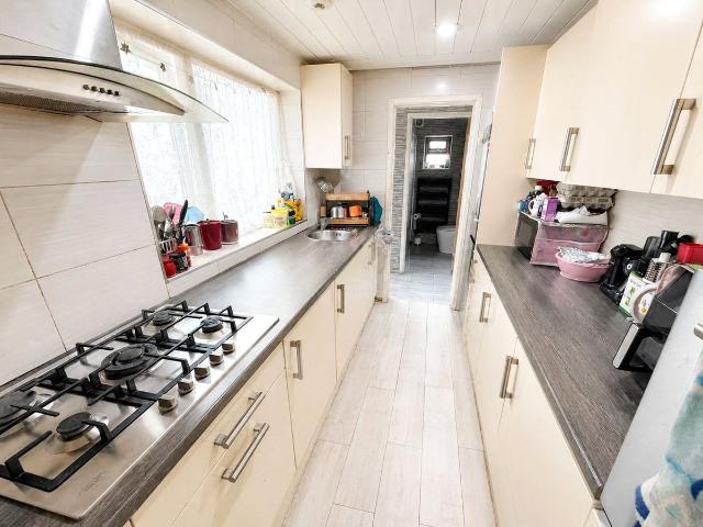 House for rent in Goldthorn Hill, Wolverhampton