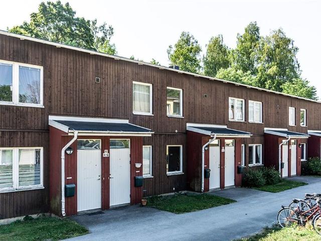 Lägenhet hyra i Pesarby, Tobo