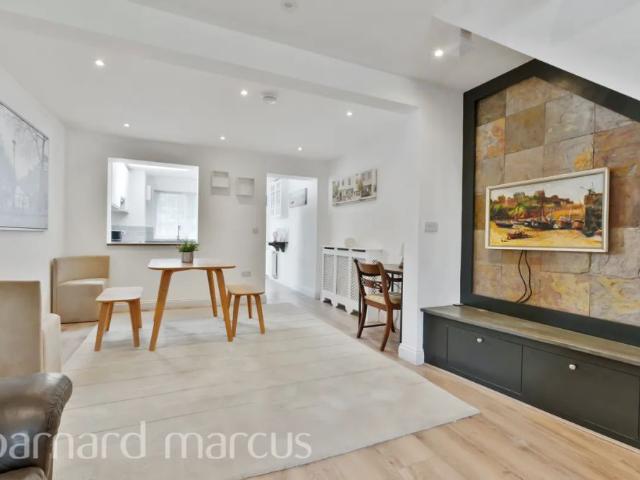 House for rent in London Borough of Hounslow, Greater London