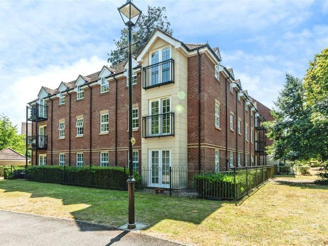Apartment for rent in Enborne, West Berkshire