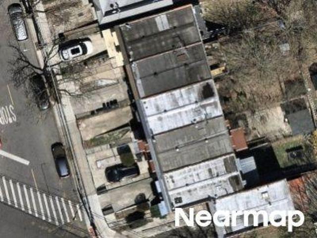 House for sale in The Bronx, Arverne