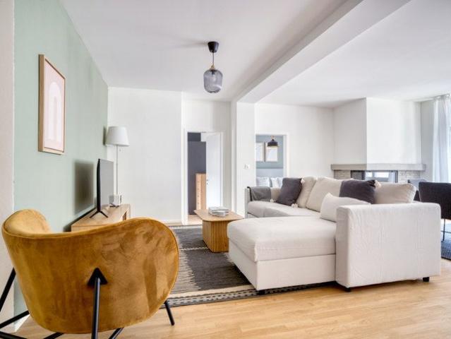 Apartment mieten in Einigen, Zürich
