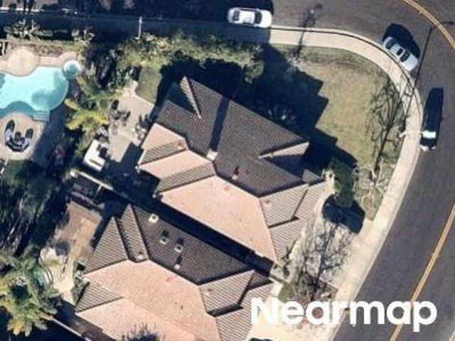 House for sale in Tustin