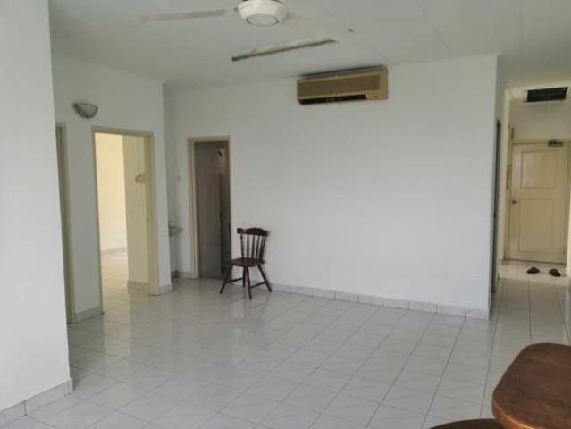Condominium for sale in Petaling, Alam Impian