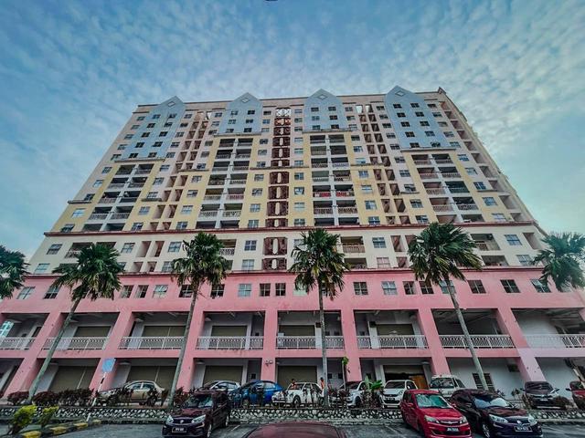 Condominium for sale in Petaling, Alam Impian