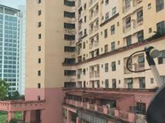Condominium for sale in Petaling, Alam Impian
