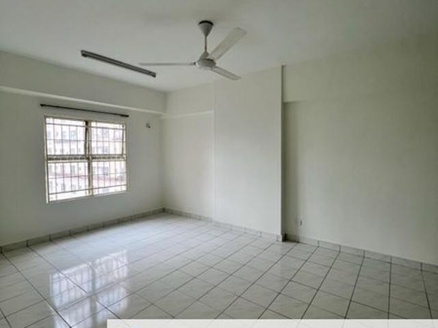 Condominium for sale in Petaling, Alam Impian