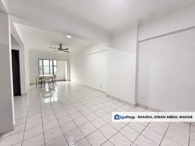 Condominium for sale in Petaling, Alam Impian