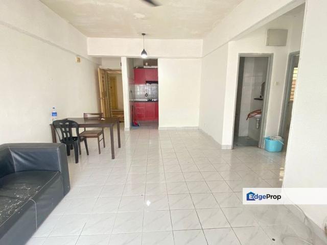 Condominium for sale in Petaling, Alam Impian