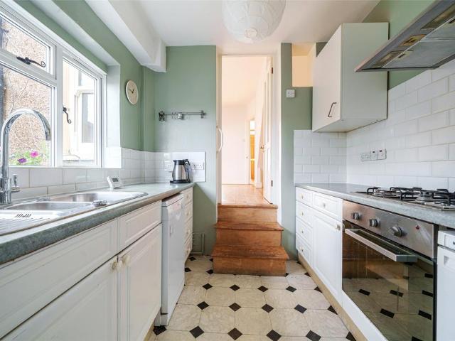 House for rent in Brunswick Park, Greater London