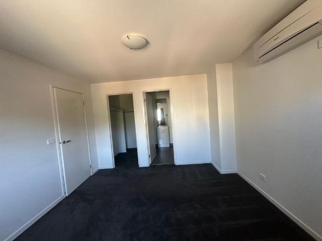 Room for rent in Camerons Creek, Victoria