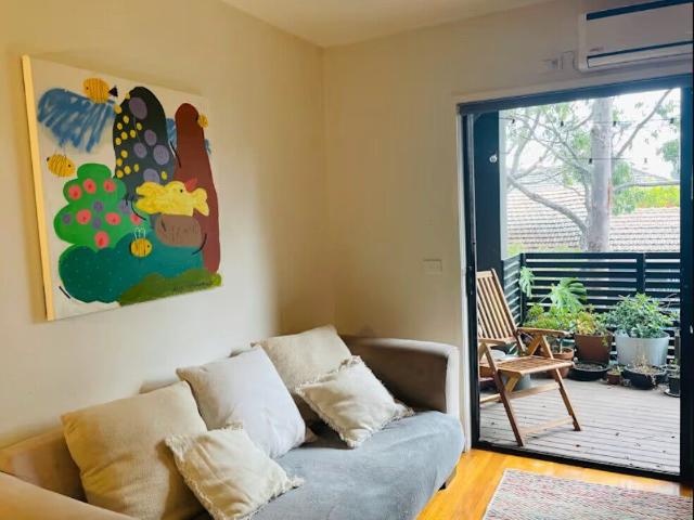 Room for rent in Camerons Creek, Victoria
