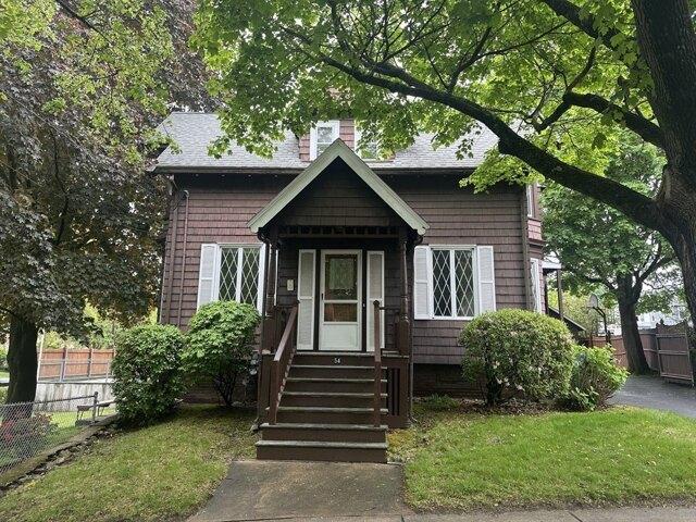 House for sale in Melrose