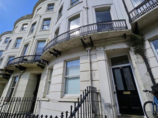 Studio for rent in Brunswick