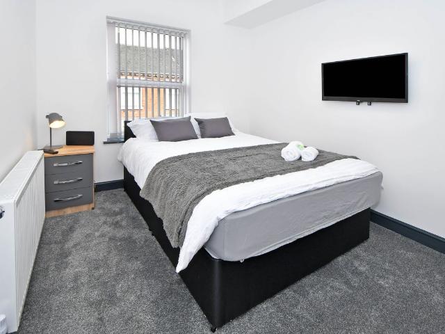 Room for rent in Joiner's Square, Hanley