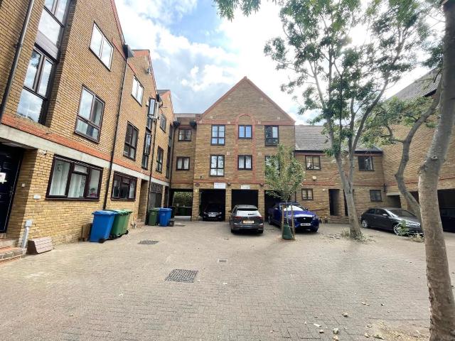 Studio for rent in Rotherhithe, Greater London