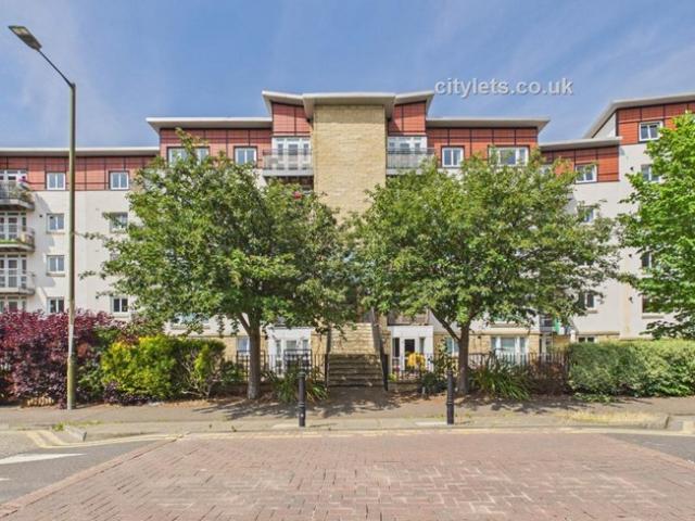 Flat for rent in Hillside, Leith