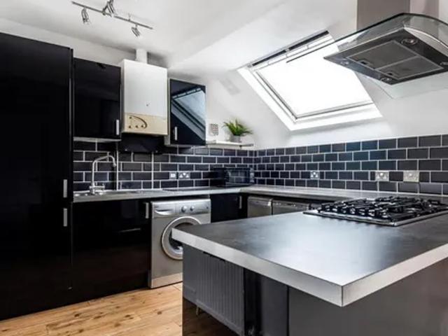 Apartment for rent in Norbiton, Greater London