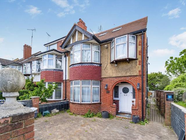 House for rent in London Borough of Ealing, Perivale