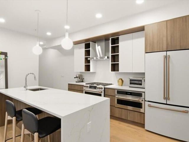 Condo for sale in Hudson, New Jersey