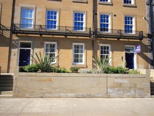 Apartment for rent in Hillside, Leith