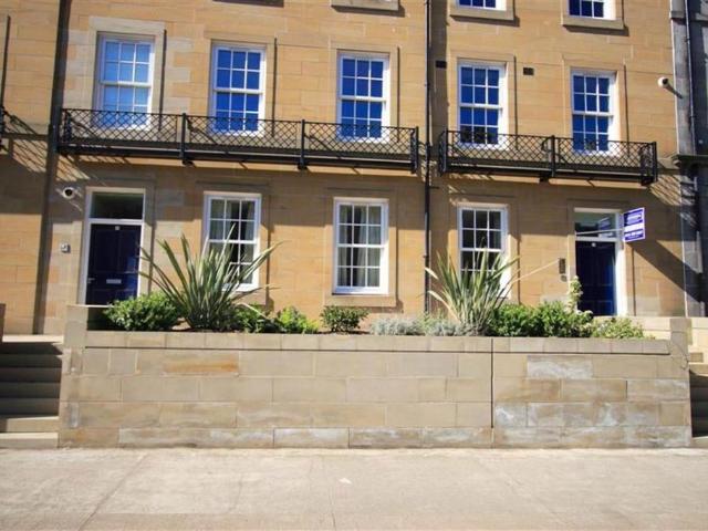 Apartment for rent in Hillside, Leith