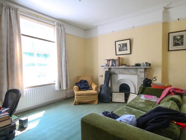 Townhouse for rent in Arbury, Cambridgeshire