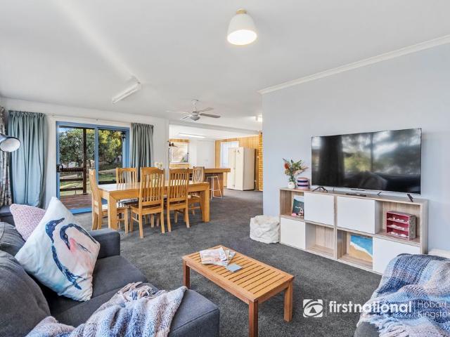 House for rent in Dennes Point, Tasmania