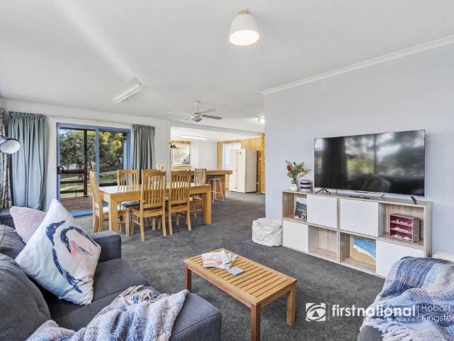 House for rent in Dennes Point, Tasmania