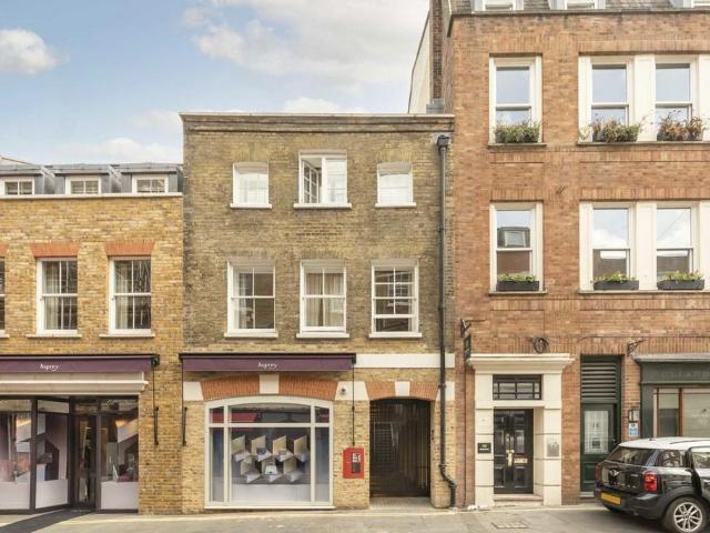Apartment for rent in Mayfair, Greater London