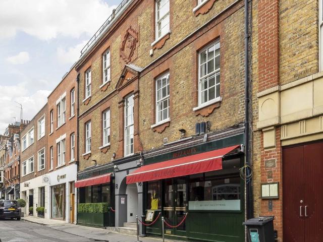 Apartment for rent in Mayfair, Greater London