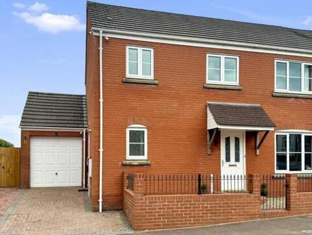 House for sale in Chard Town, Chard
