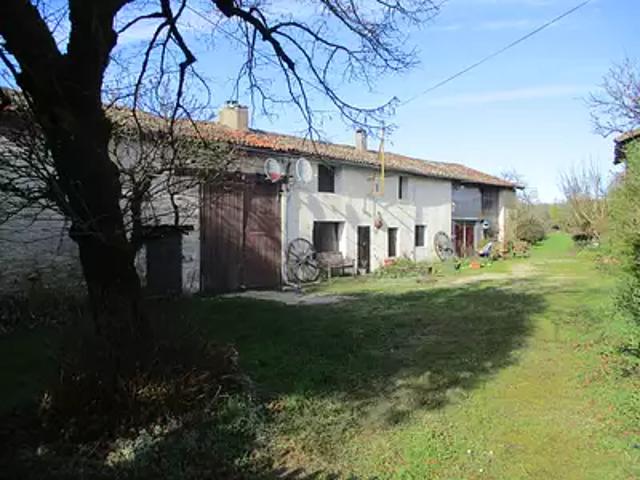 Maison vente à Montmorillon, Brux