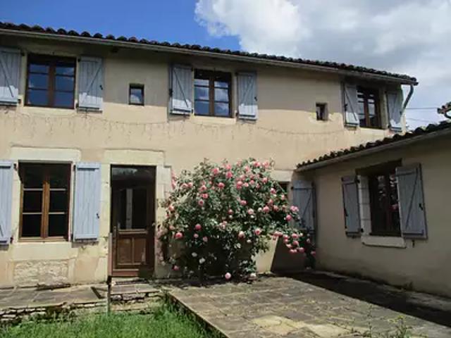 Maison vente à Montmorillon, Brux