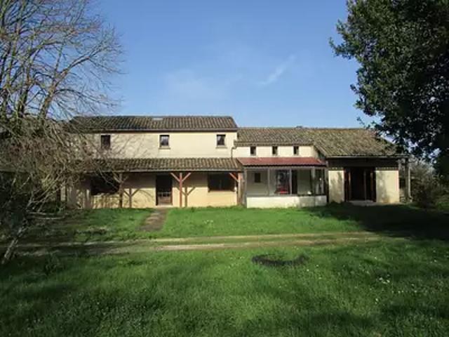 Maison vente à Montmorillon, Brux