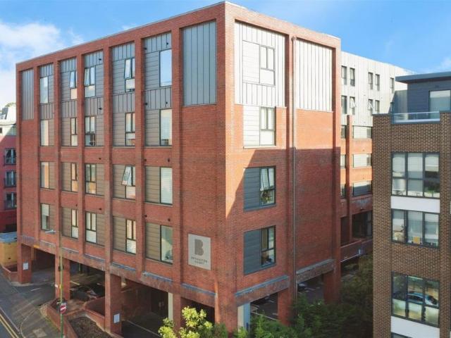 Apartment for rent in The Image, Pouchen End