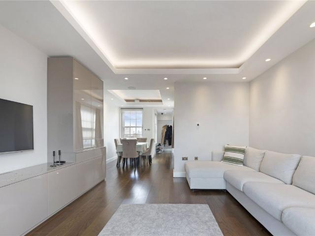 Apartment for rent in Marylebone, Greater London